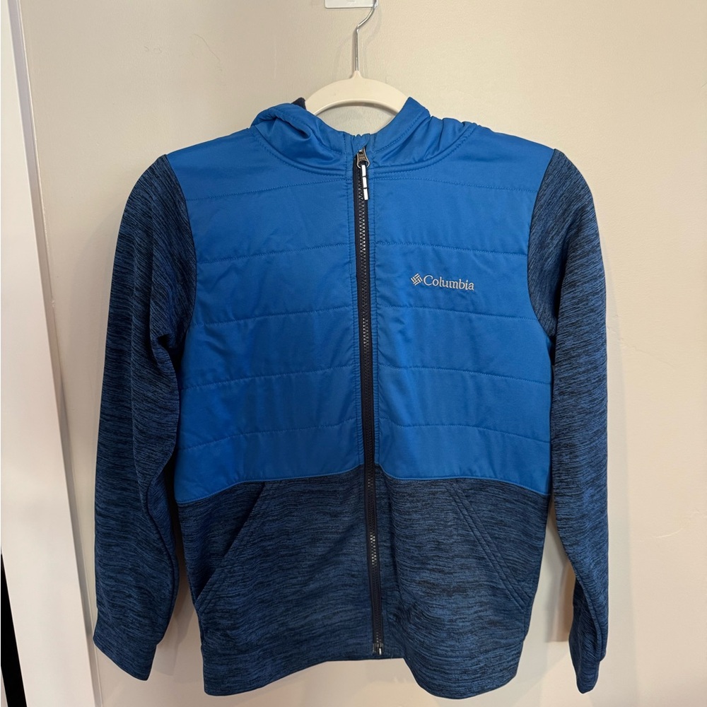 Columbia sportswear boys zip up with hood 💙
